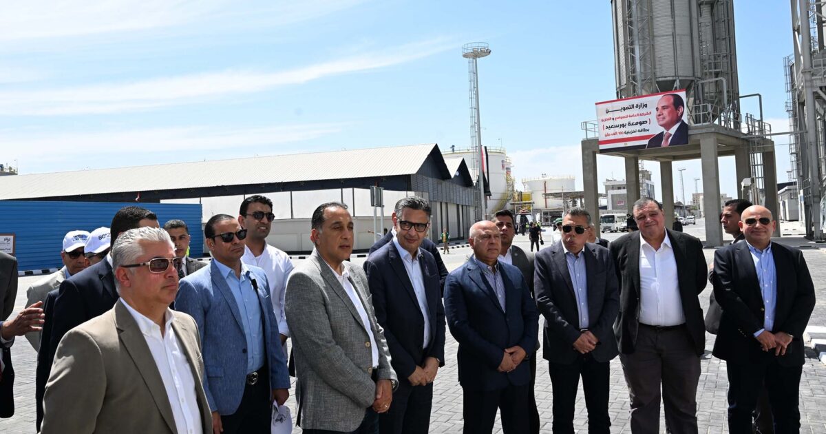 محطة الصب الجاف "أقماح" بميناء غرب بورسعيد