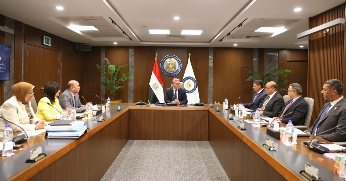 وزير البترول