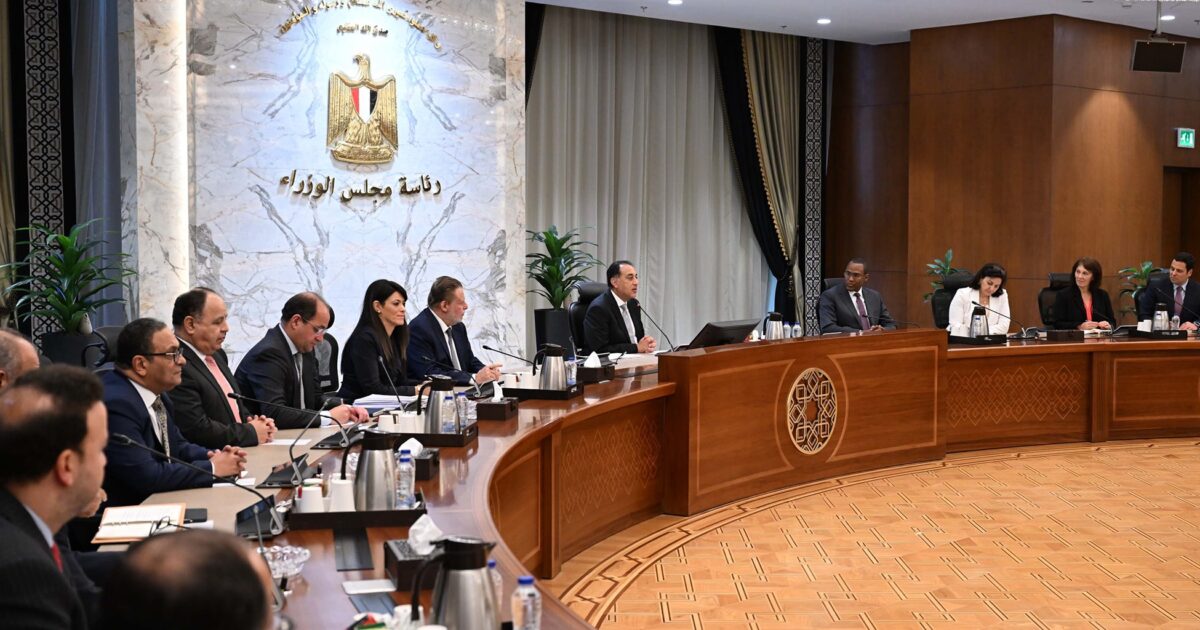 رئيس الوزراء يستقبل نائب المدير العام لصندوق النقد الدولي والوفد المرافق له