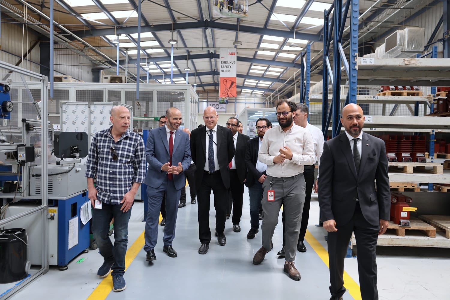 السفير السويدي في مصر يقوم بزيارة مصانع الشركة بالعاشر من رمضان 