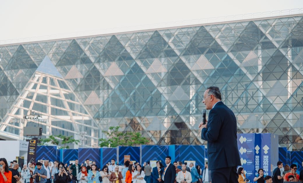 قمة رايز أب 2025