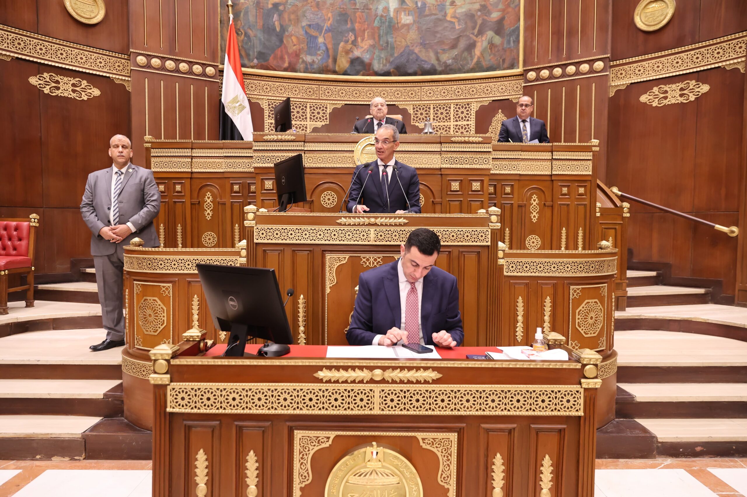 وزير الاتصالات د.عمرو طلعت