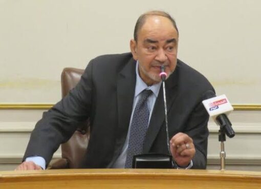 محمد إسماعيل عبده رئيس الشعبة العامة للمستلزمات الطبية