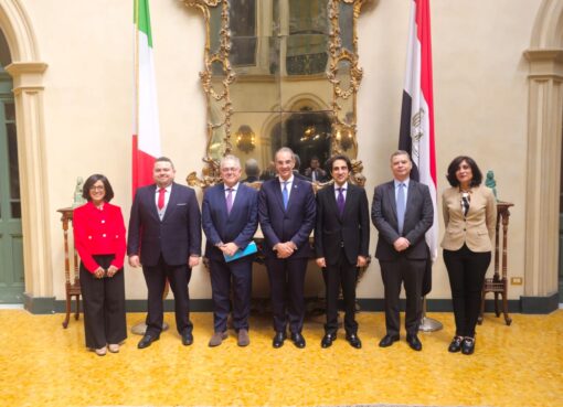 الدكتور عمرو طلعت وزير الاتصالات وتكنولوجيا المعلومات