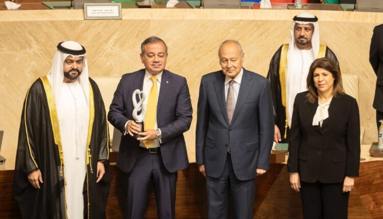 محمد على، الرئيس التنفيذى والعضو المنتدب لمصرف «أبو ظبى الإسلامى - مصر ADIB-Egypt»