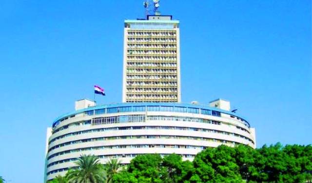 الإذاعة والتلفزيون