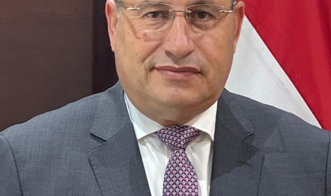 الدكتور عبدالعزيز قنصوة