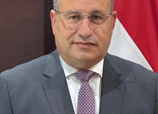 الدكتور عبدالعزيز قنصوة